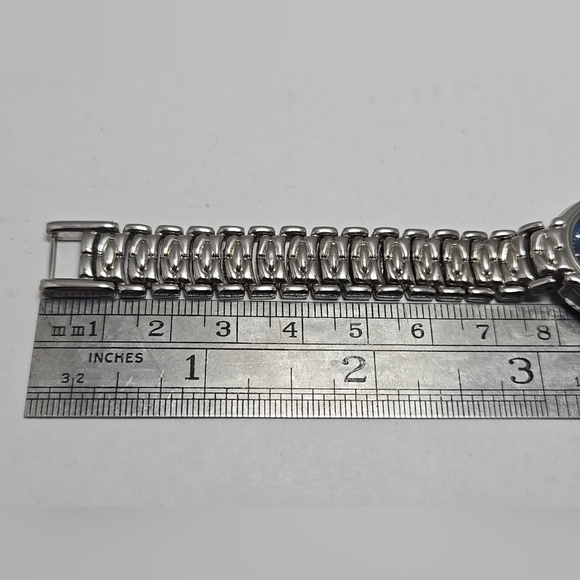 Womens LN Acuet Water Resistant Deep Sapphire Blue Dial Wrist Watch New Battery - Picture 8 of 9